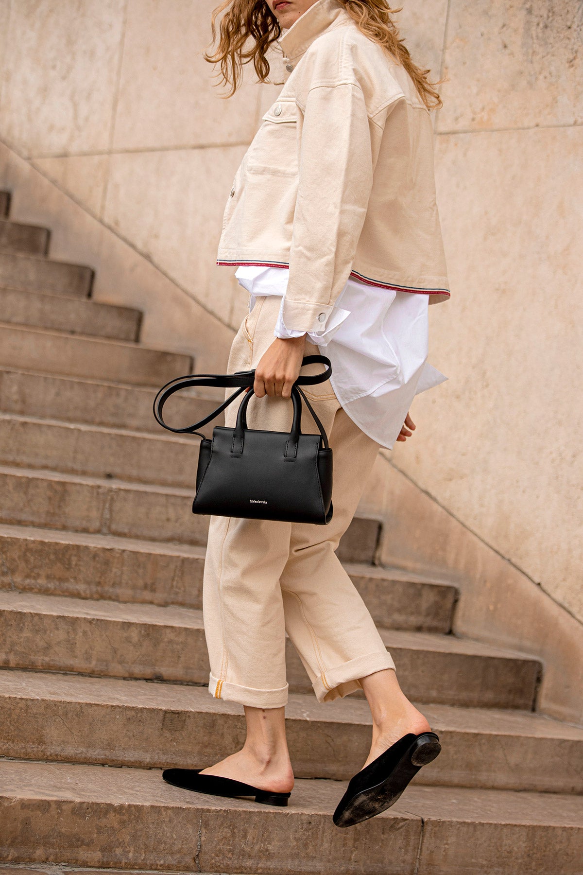 sac à main en cuir noir