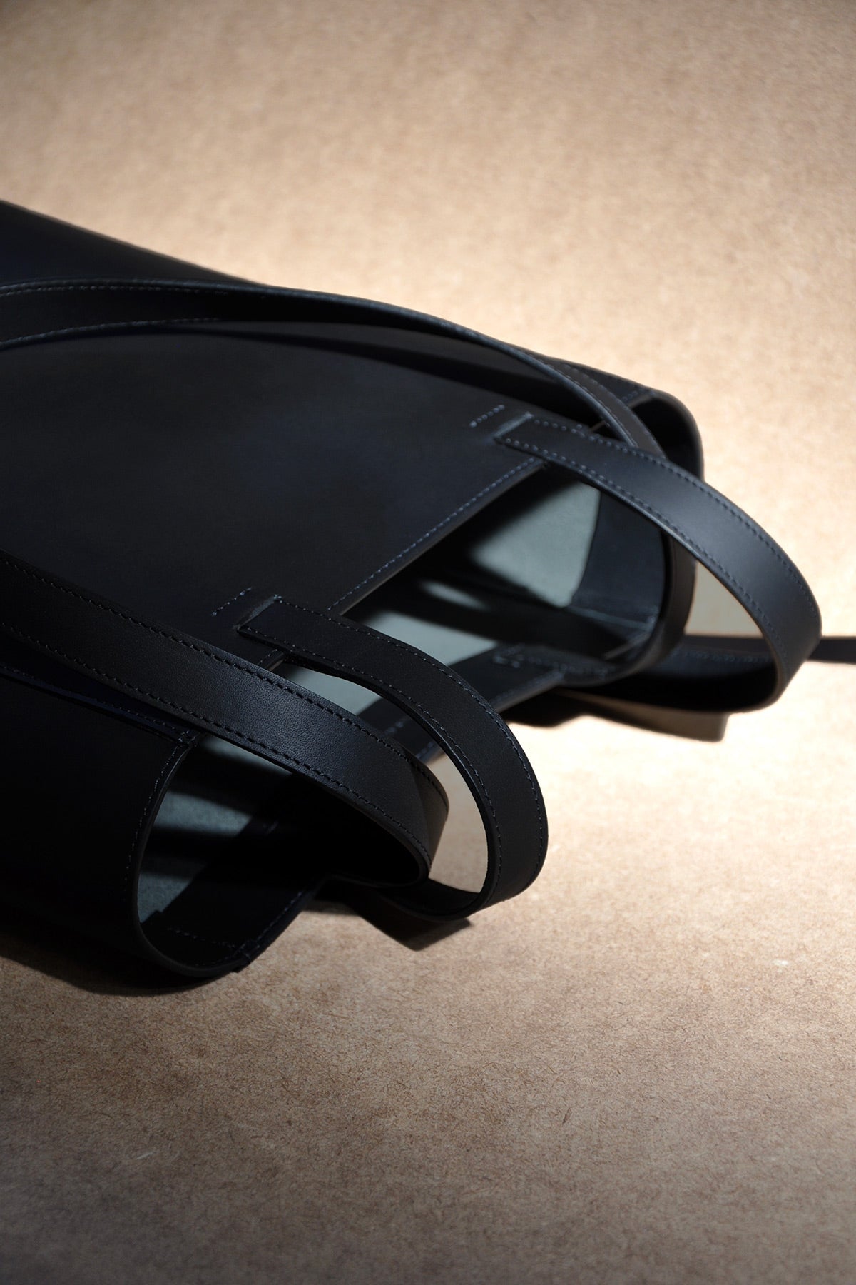 sac cabas en cuir noir