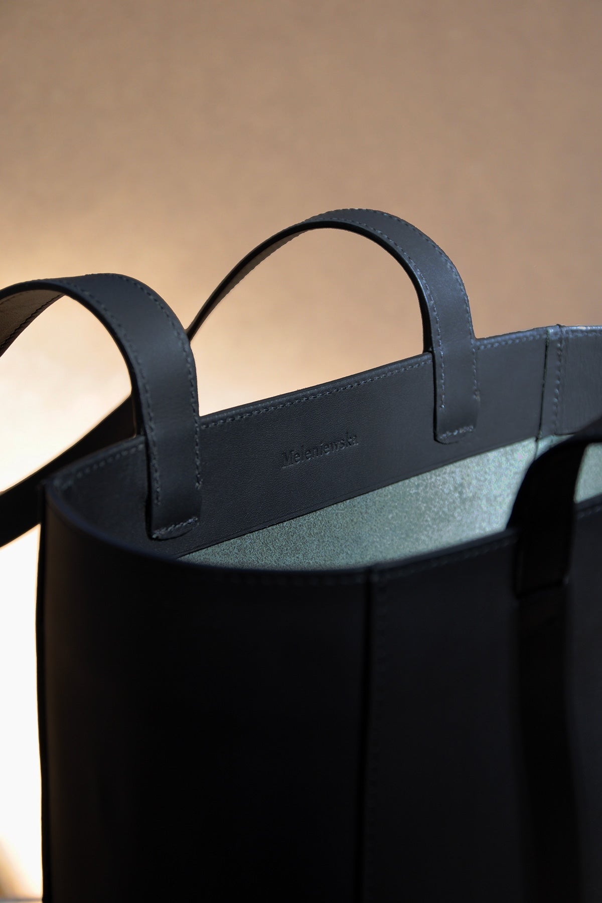sac cabas en cuir noir
